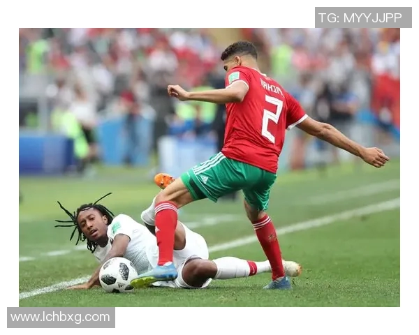西班牙与摩洛哥激战回顾精彩比赛录像分析与精彩瞬间分享