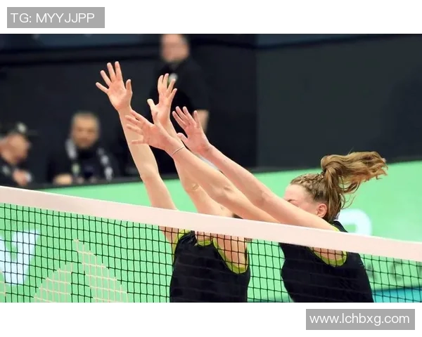 女排半决赛激战泰国对决韩国争夺决赛席位精彩瞬间回顾 女排半决赛激战泰国对决韩国争夺决赛席位精彩瞬间回顾