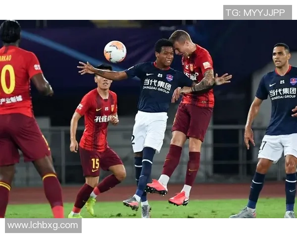 恒大与华夏幸福足协对决引发关注球迷期待精彩赛事展现球队实力