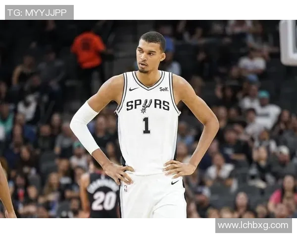 文班亚马新赛季表现惊艳场均数据领跑最佳新秀竞争