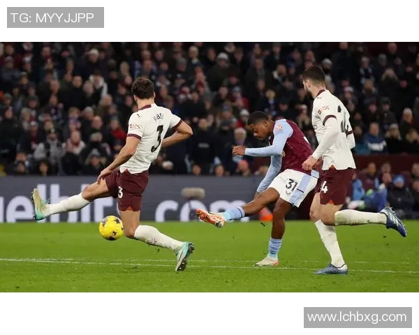 曼联与曼城交战历史回顾与分析揭示两队恩怨情仇与辉煌时刻