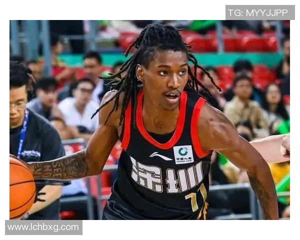 周鹏:从篮球场上的拼搏者到生活中的励志榜样,激励无数年轻人追梦之路 周鹏:从篮球场上的拼搏者到生活中的励志榜样,激励无数年轻人追梦之路