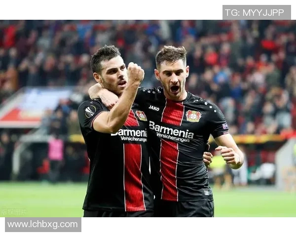 罗马队与班尼云度的激烈对决揭示足球战术新趋势与球队实力较量 罗马队与班尼云度的激烈对决揭示足球战术新趋势与球队实力较量