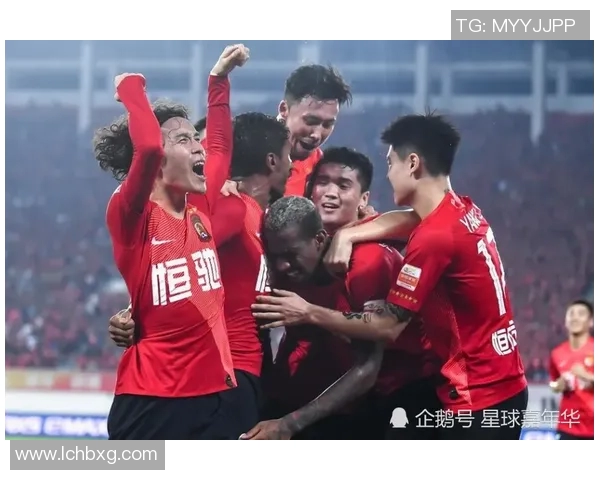 上港与恒大激战再续中超传奇对决精彩瞬间尽在CNTV直播回放 上港与恒大激战再续中超传奇对决精彩瞬间尽在CNTV直播回放