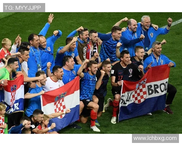 意大利与荷兰足球对决结果揭晓赛况分析与精彩瞬间回顾 意大利与荷兰足球对决结果揭晓赛况分析与精彩瞬间回顾