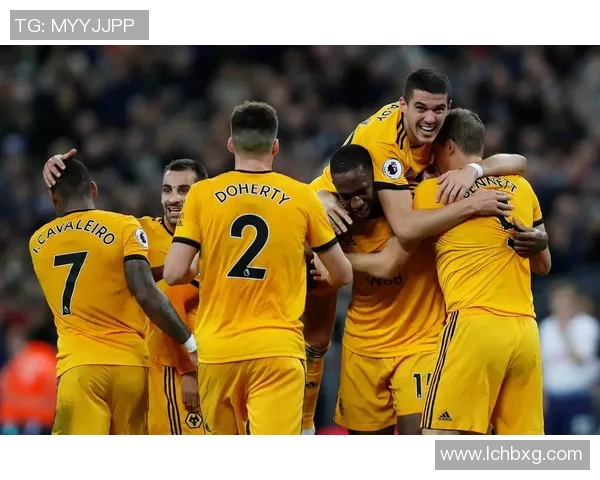 狼队与埃弗顿激战正酣直播盛况尽在眼前精彩赛事不容错过 狼队与埃弗顿激战正酣直播盛况尽在眼前精彩赛事不容错过